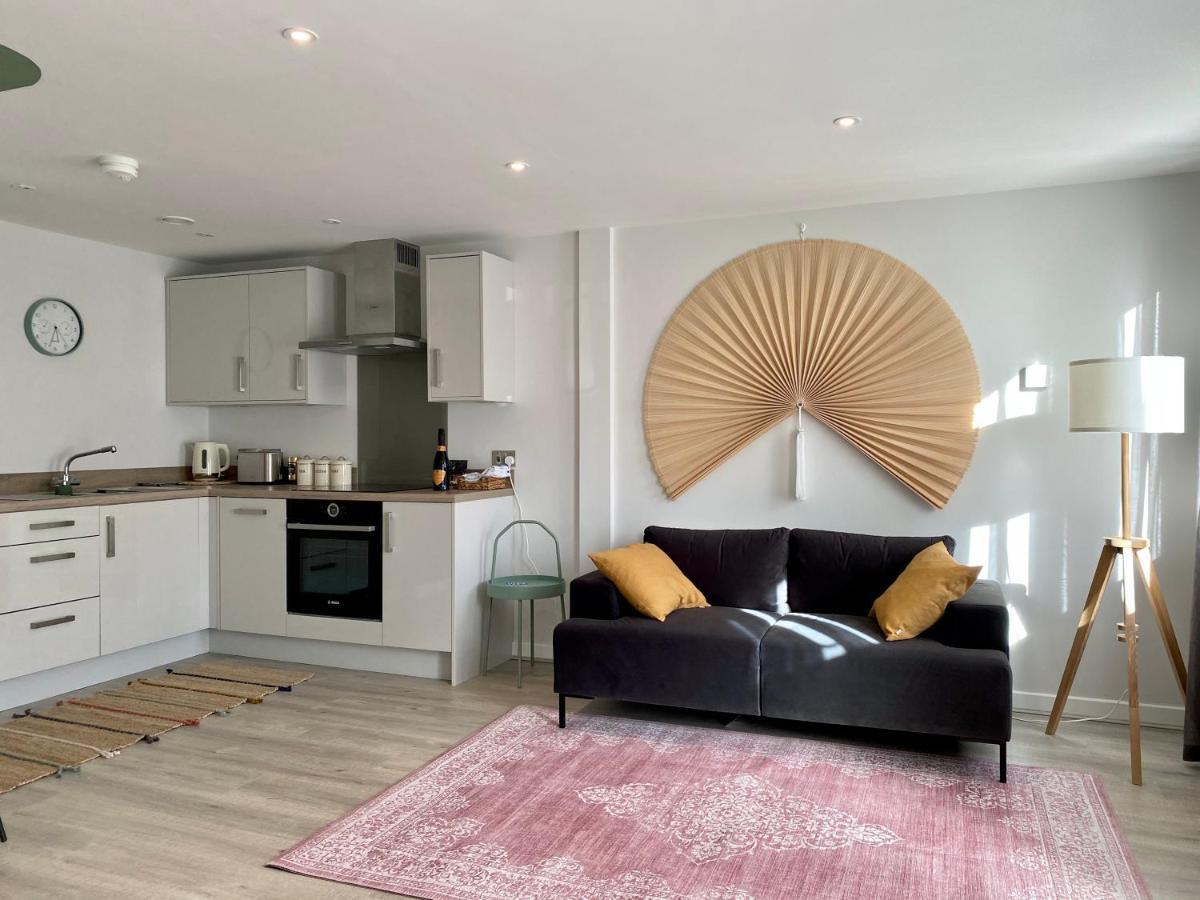Modern Apartment In Central Quiet York With Free Parking - Contemporary New Building מראה חיצוני תמונה